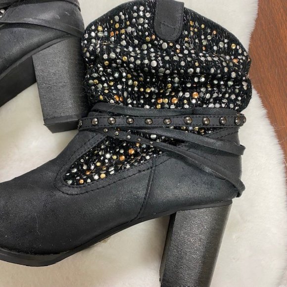 Not Rated Embellished Slouch Ankle Boots, size 10 - Picture 9 of 14